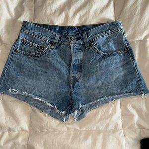 women’s levi’s 501 denim jean cut off shorts size 26 blue